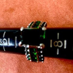 71/2 green ring sapphire lab